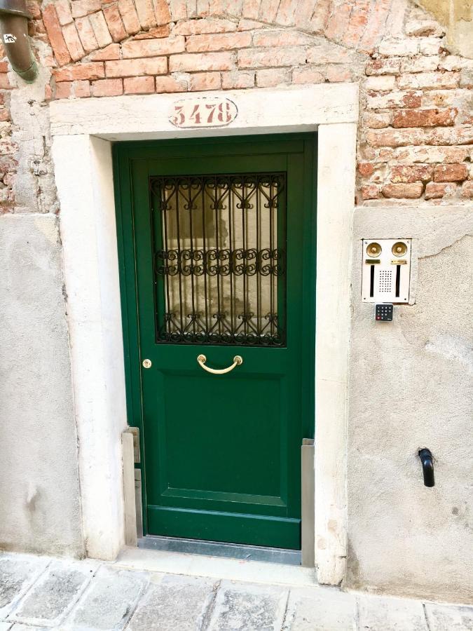 Venice Mirrors エクステリア 写真